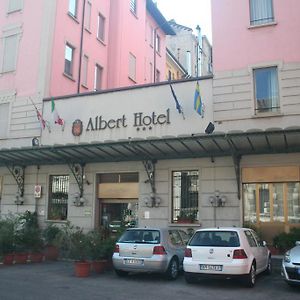 Albert Hotel